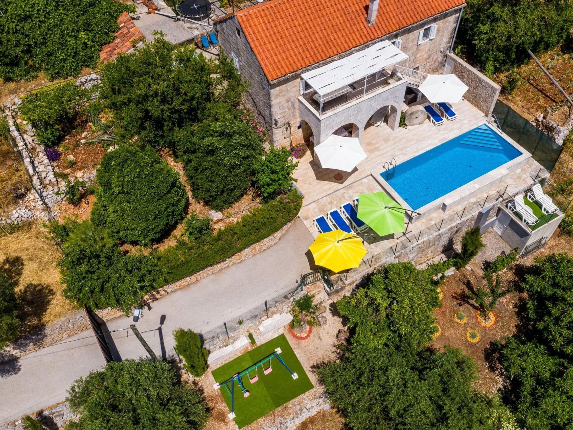 House Ko An-Four Bedroom Villa With Terrace And Swimming Pool Gruda Exteriör bild