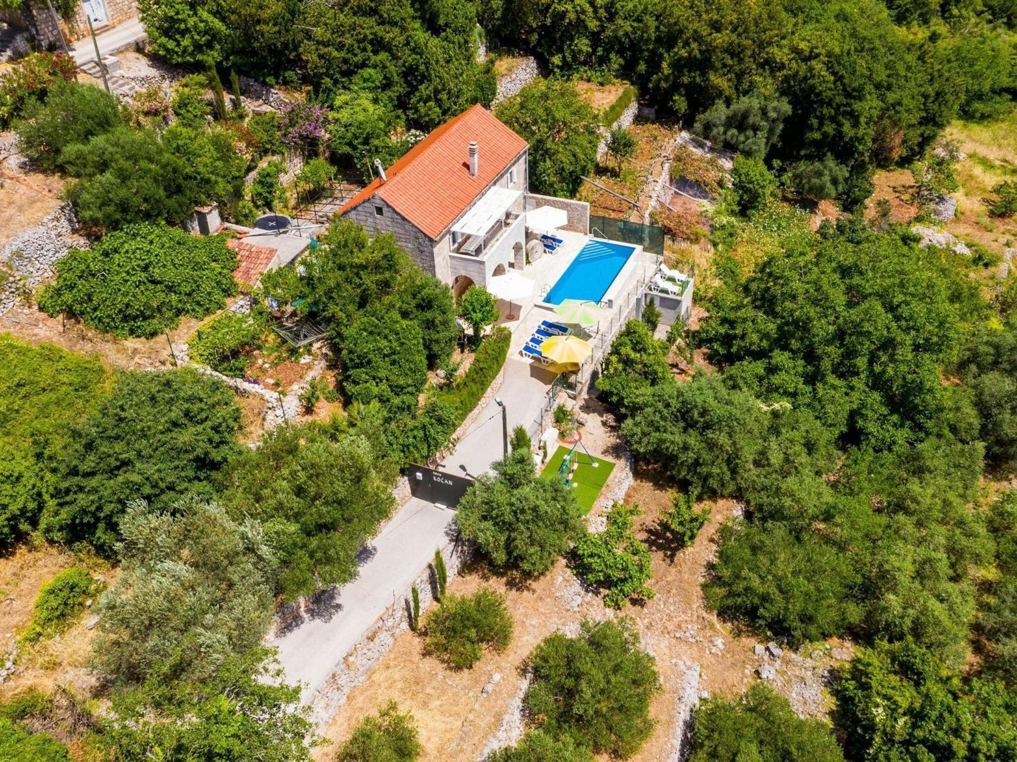 House Ko An-Four Bedroom Villa With Terrace And Swimming Pool Gruda Exteriör bild